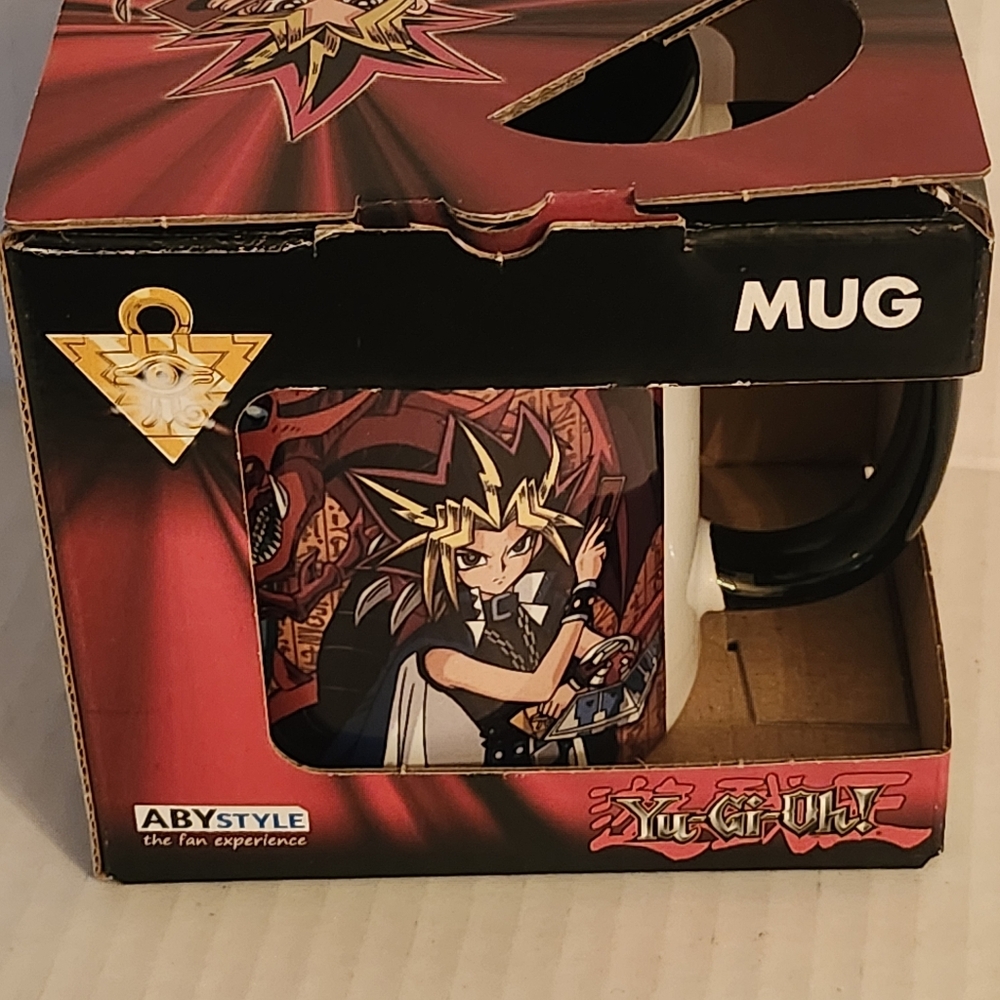 ABYstyle Yu-Gi-Oh! Mug 11 Oz. Dark Magician Summoned